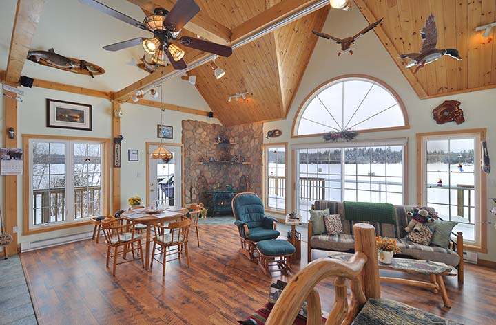 030-Cottage Interior