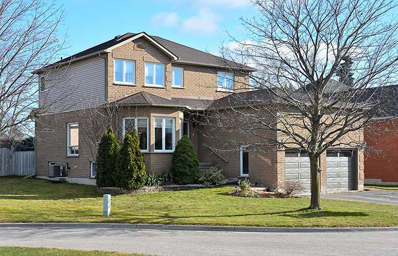 861 Wildflower Court, Oshawa 3D Tour and Real Estate Photography